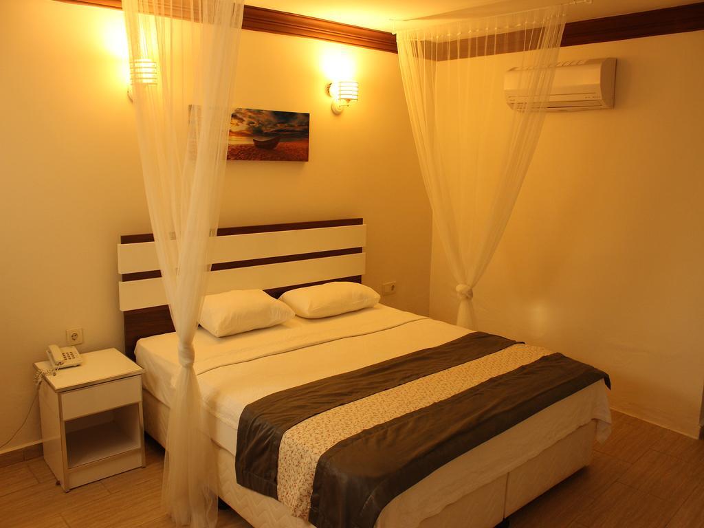 Destina Hotel Бозджаада Екстериор снимка