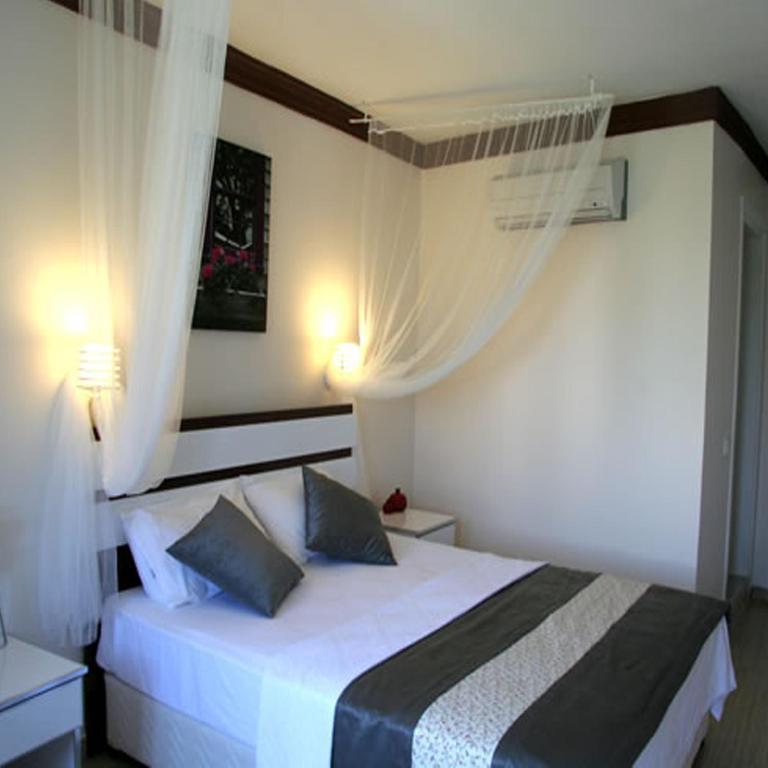 Destina Hotel Бозджаада Екстериор снимка