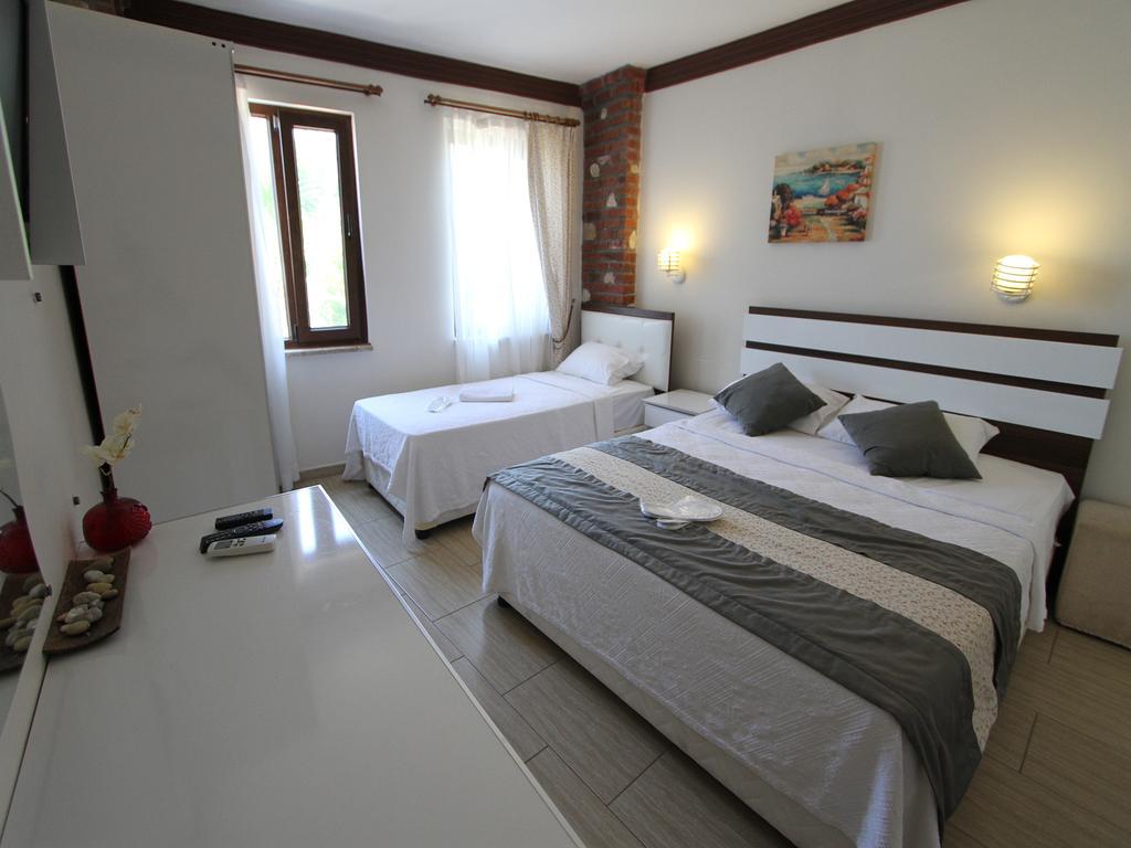 Destina Hotel Бозджаада Екстериор снимка