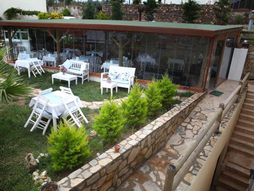 Destina Hotel Бозджаада Екстериор снимка